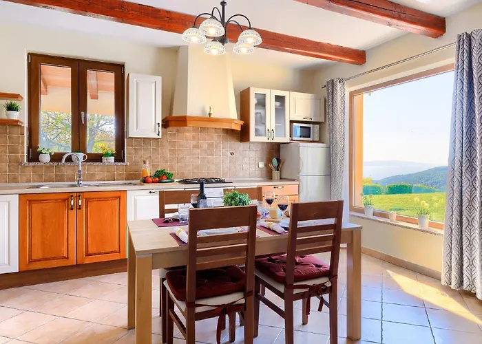 Dom wakacyjny Panorama 1 By Interhome