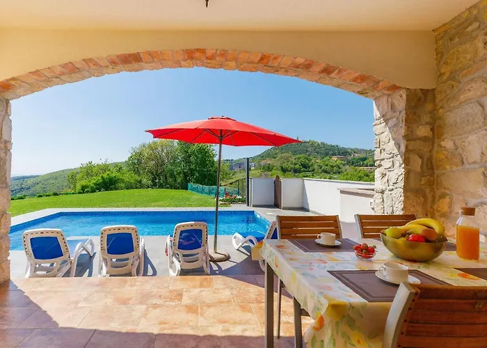 Dom wakacyjny Panorama 1 By Interhome