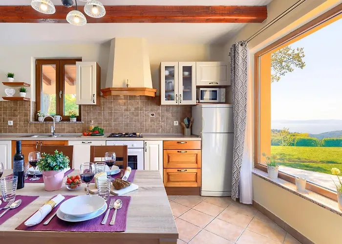 Dom wakacyjny Panorama 1 By Interhome *