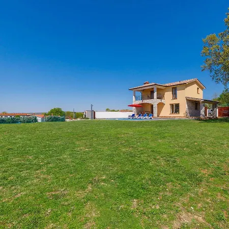 Panorama 1 By Interhome 펜션 *